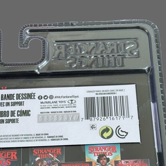 Will Byers and Demogorgon (Page Punchers: Stranger Things) 3" 2-Pack NWT - Picture 3 of 4